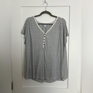 old navy white and black striped short sleeved henley